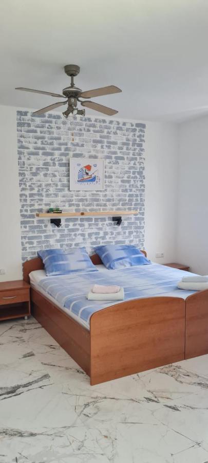 Apartmani Centar Seline Paklenica المظهر الخارجي الصورة