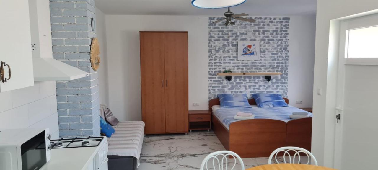 Apartmani Centar Seline Paklenica المظهر الخارجي الصورة