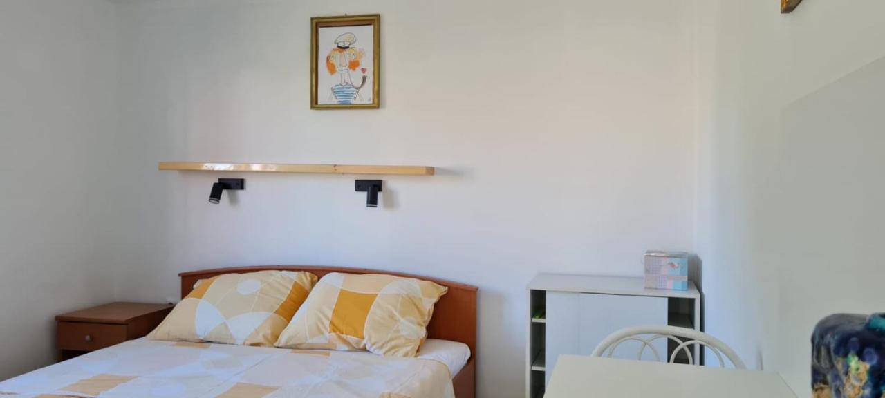 Apartmani Centar Seline Paklenica المظهر الخارجي الصورة