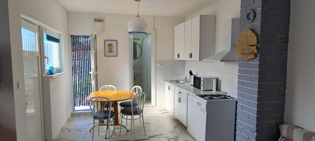 Apartmani Centar Seline Paklenica المظهر الخارجي الصورة